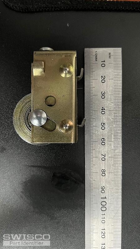 Sliding mirror roller