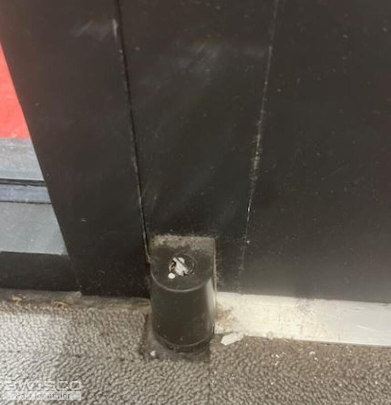 DoorPivot