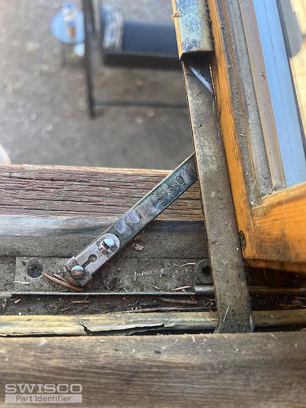 hinge arm