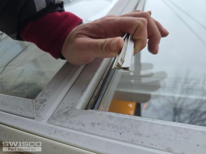 Vinyl glazing bead
