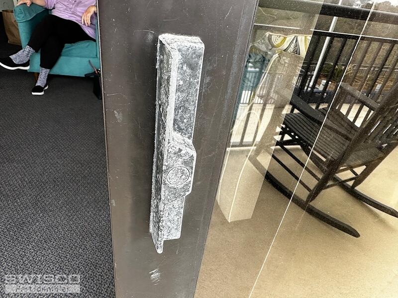 exterior pull