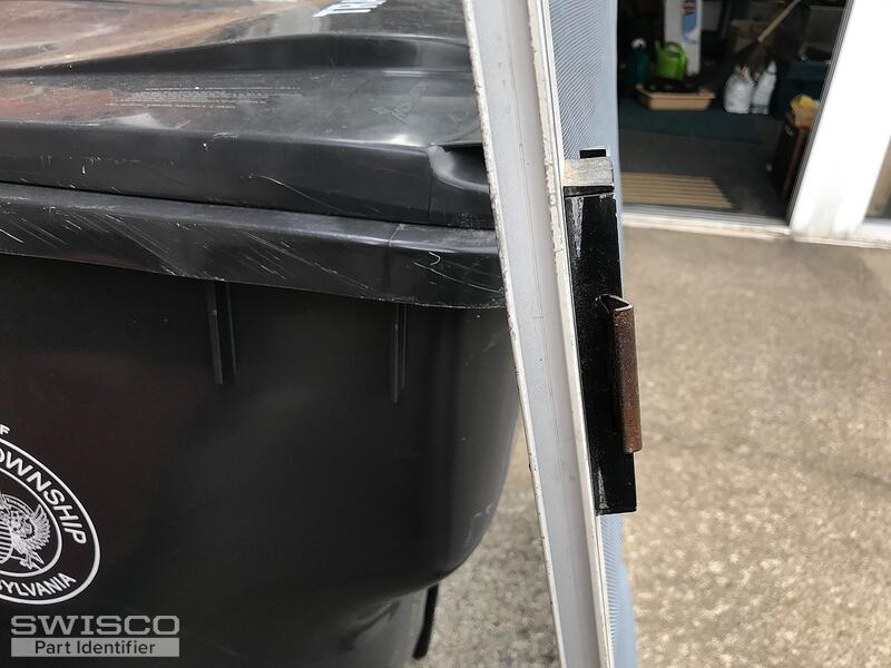 Sliding screen door latch