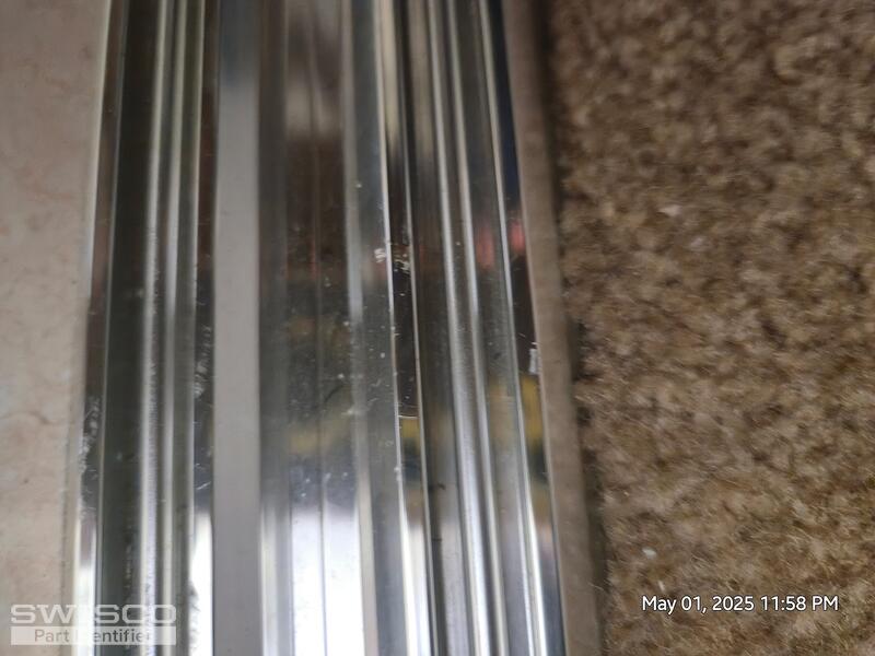 ClosetMirrorBottomRoller2