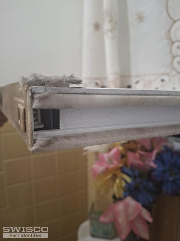 tilt latch