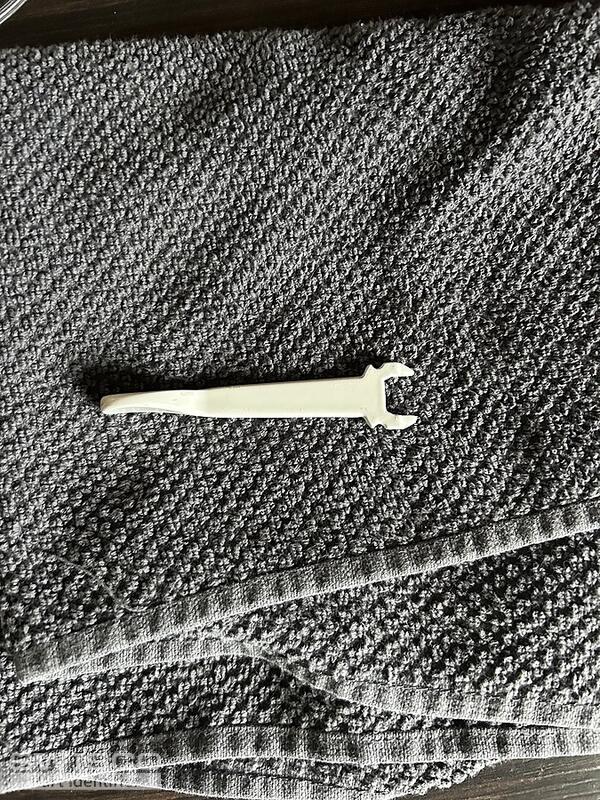 lock arm