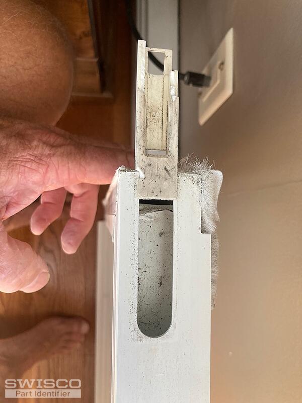 tilt latch