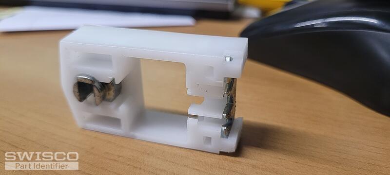 Pivot lock shoe