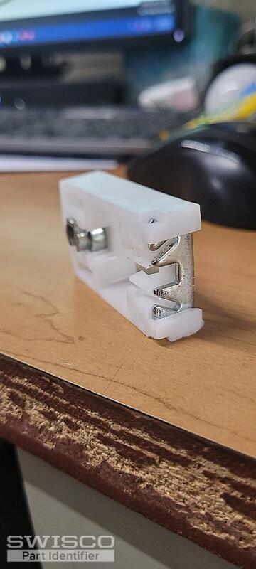 Pivot lock shoe