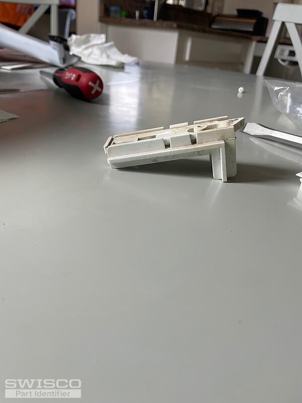 tilt latch