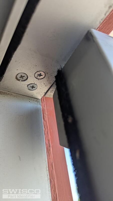 Pivot hinge