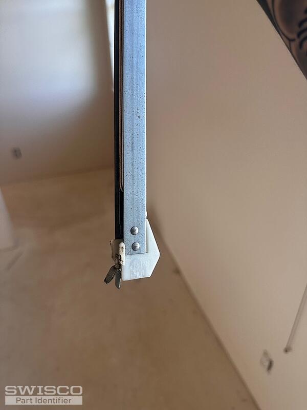 bottom shoe clip