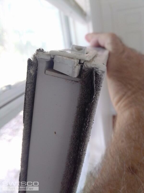 Tilt latch