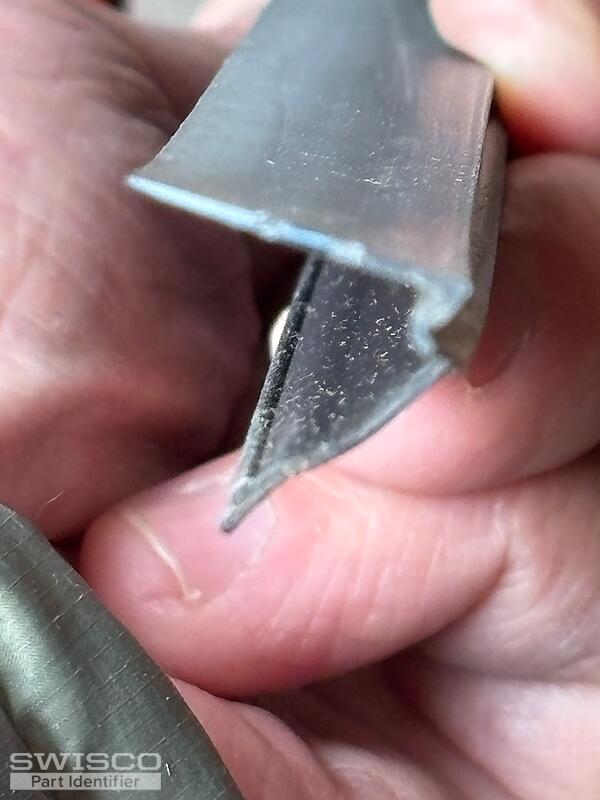 Glass snap-in bead