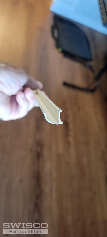 White glazing bead