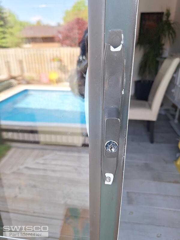 Patio door handle - outside broken 20250527_160043