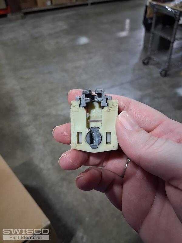 Pivot Lock Shoe