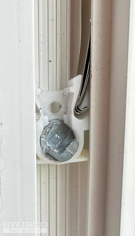 window-pivot Shoe
