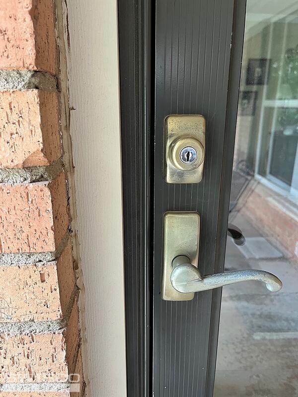 outside handle