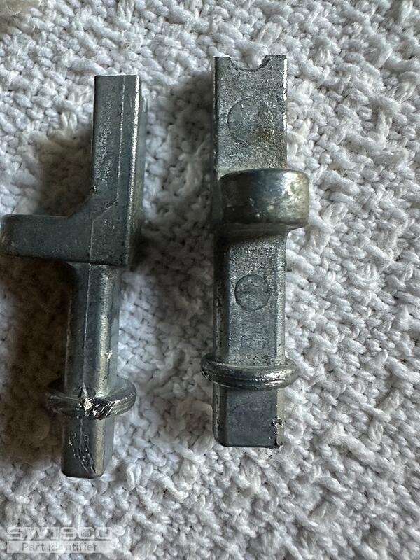Pivot pin
