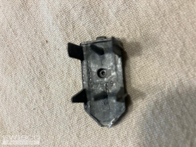 sash pivot pin bottom