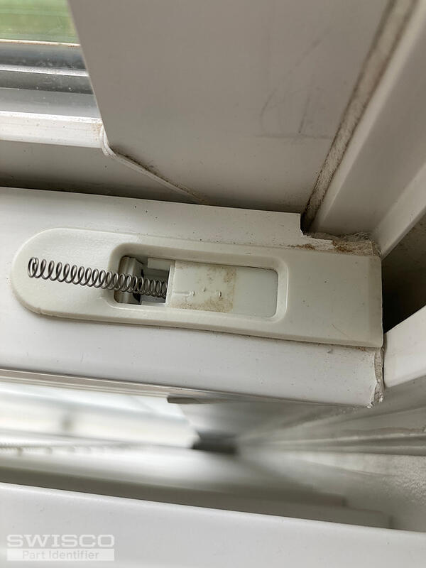 Tilt latch