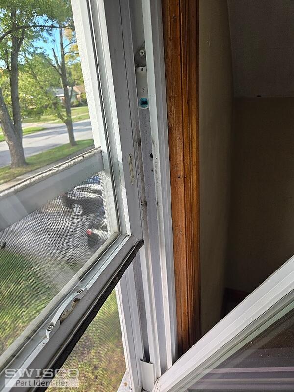 Window 2nd flr pivot slide north