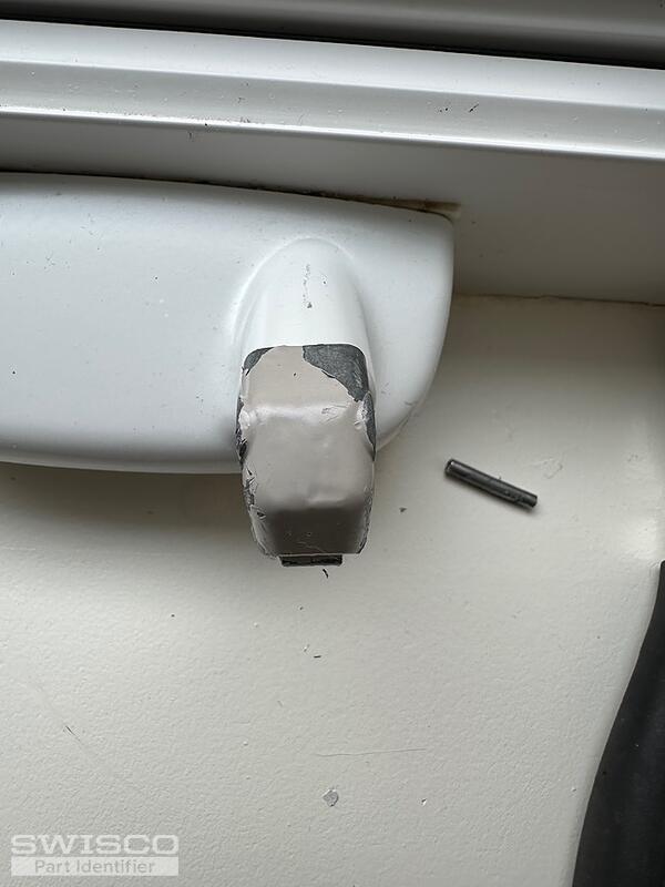 Handle insert