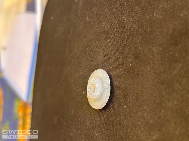 BifoldBottomPincap1