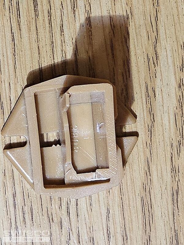 Pic of the broken rear socket